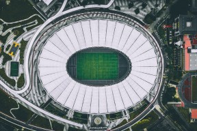 米兰体育app-足坛动态，尼斯欧冠备战受转会影响，埃因霍温加时中柱，葡体调整名单迎国王杯